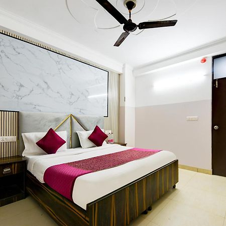 Hotel Galaxy Near Delhi Airport 新德里 外观 照片