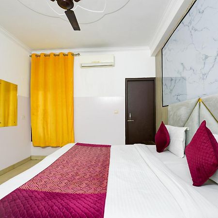 Hotel Galaxy Near Delhi Airport 新德里 外观 照片