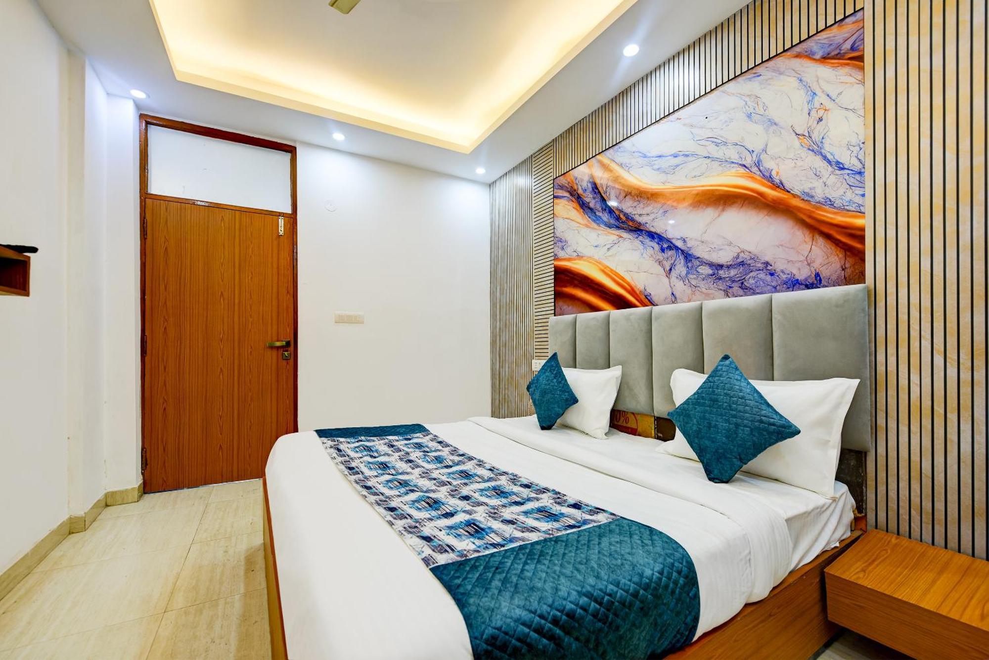Hotel Galaxy Near Delhi Airport 新德里 外观 照片